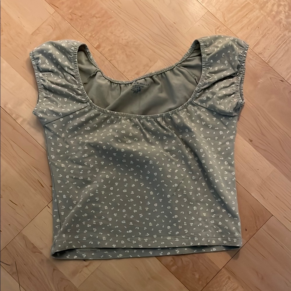 Brandy Melville Gray Crop Top with White Hearts